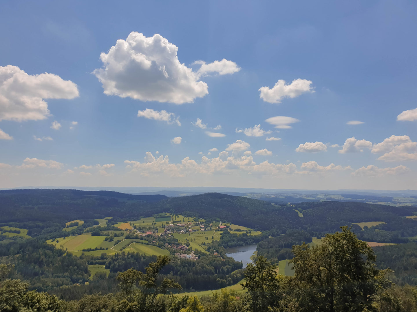 Schwarzwihrberg und Steinerne Wand - Wanderung in der Oberpfalz bei Rötz auf dem Goldsteig.