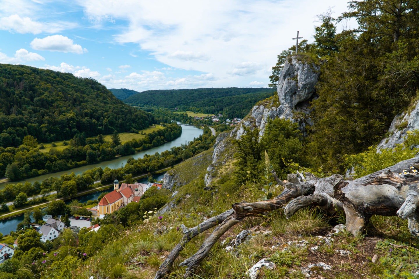 Wanderung bei Essing im Altmühltal zur Burg Randeck über den Tatzelwurm