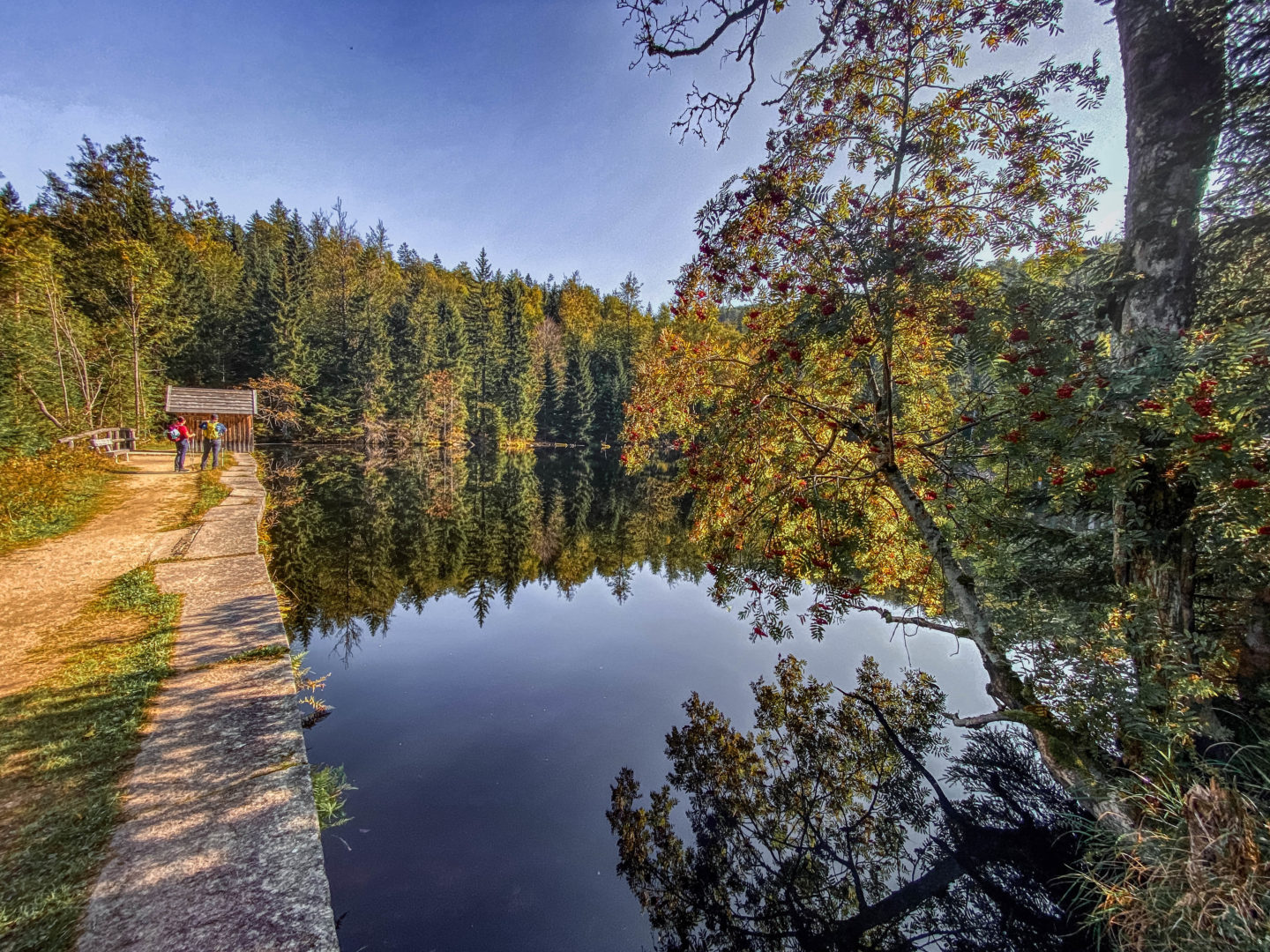 Trifterklause und Stausee im September und Oktober.